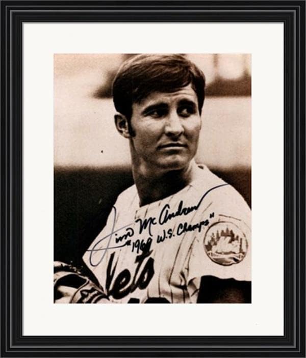 Снимка на Джим Макэндрю с автограф 8x10 (Ню Йорк Метс) SC1 1969 WS Champs В матова рамка - Снимки на MLB с